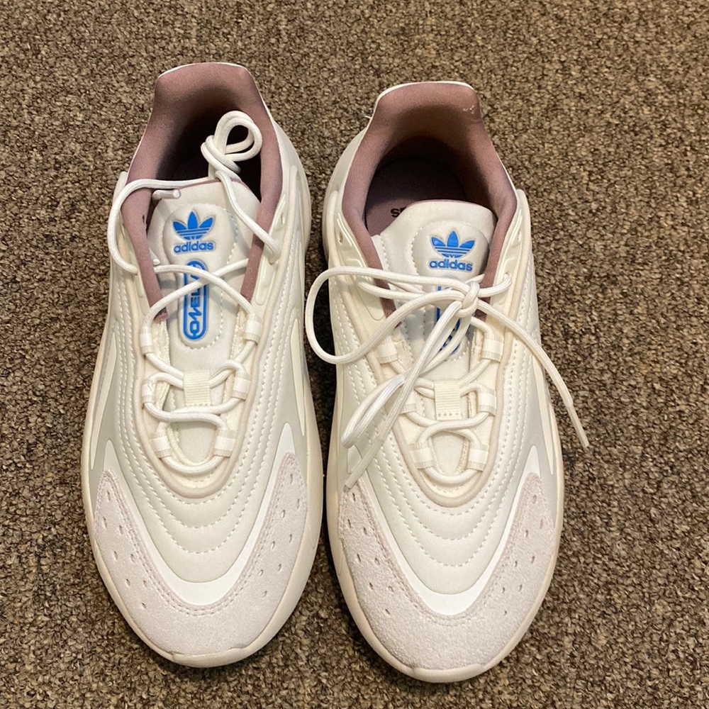 Addidas Ozelia